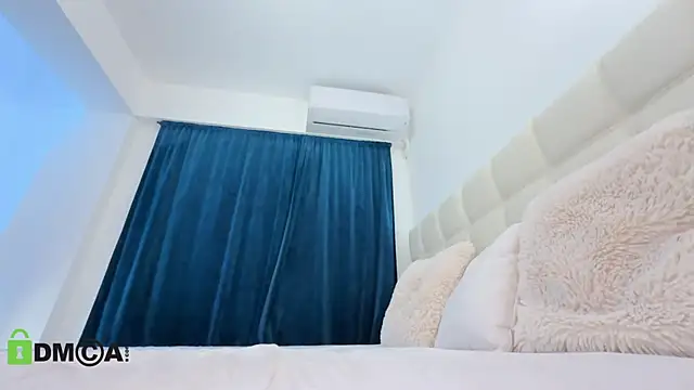 Snapshot of ScarlettAndTom chatting on 28, 1, 2025 ScarlettAndTom online show from 28, 1, 2025