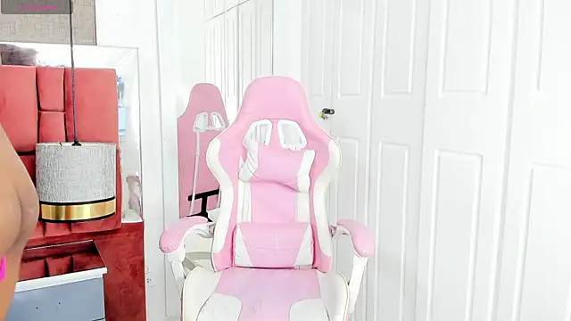 Snapshot of _Arlin_ chatting on 28, 9, 2025  Arlin  online show from 28, 9, 2025