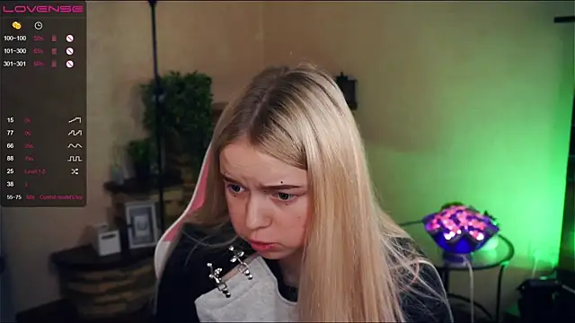 ZaraCreedon online show from 27, 1, 2025