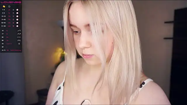 ZaraCreedon online show from 1, 3, 2025