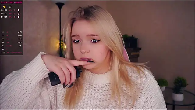 ZaraCreedon online show from 11, 3, 2025