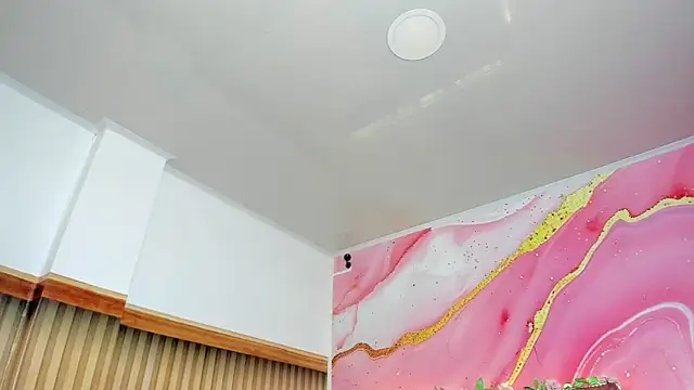 Daisy  rose online show from 19, 5, 2026
