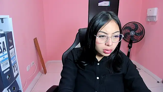 Snapshot of AlanaPetterson chatting on 9, 12, 2024 AlanaPetterson online show from 9, 12, 2024