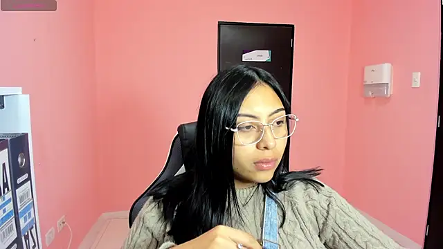 Snapshot of AlanaPetterson chatting on 16, 1, 2025 AlanaPetterson online show from 16, 1, 2025