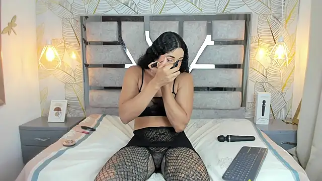 Snapshot of Alison_Chan_ chatting on 16, 4, 2026 Alison Chan online show from 16, 4, 2026