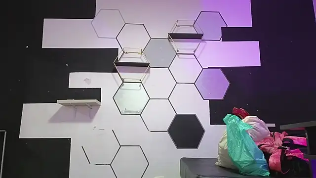 alondrabigtits online show from 7, 10, 2025