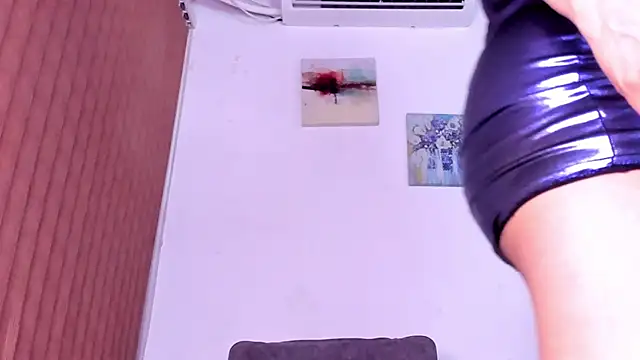 Snapshot of alondrabigtits chatting on 4, 3, 2026 alondrabigtits online show from 4, 3, 2026