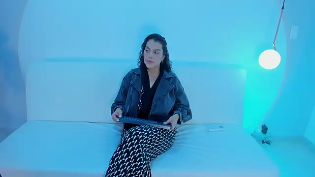 Ada Monroe10 online show from 7, 1, 2026