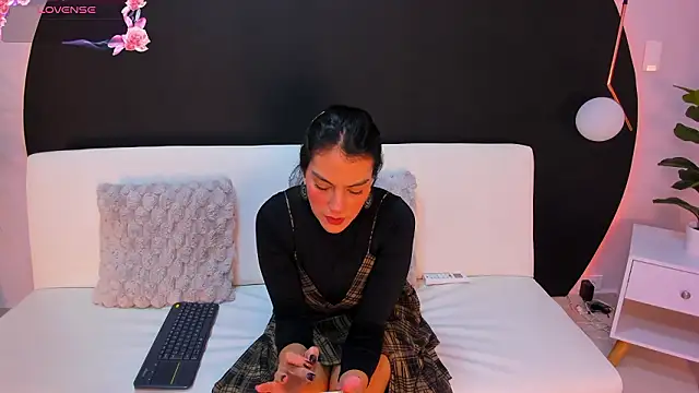 Ada Monroe10 online show from 5, 2, 2026