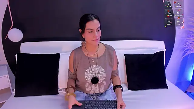 Ada Monroe10 online show from 30, 4, 2026