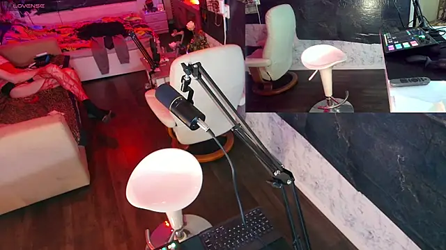 Snapshot of Doggyray44 chatting on 21, 12, 2024 Doggyray44 online show from 21, 12, 2024