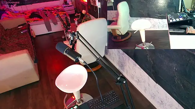 Snapshot of Doggyray44 chatting on 22, 12, 2024 Doggyray44 online show from 22, 12, 2024