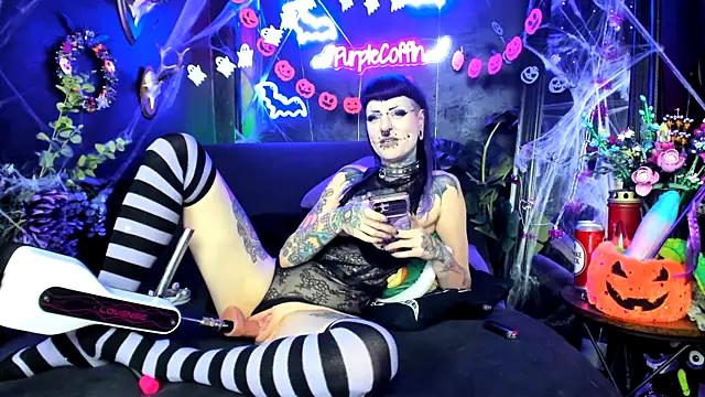 Snapshot of Purple_Coffin666 chatting on 19, 11, 2025 Purple Coffin666 online show from 19, 11, 2025