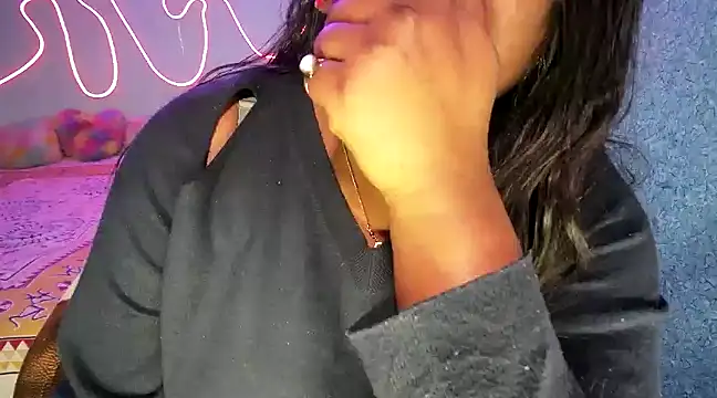 Snapshot of expression_queen chatting on 30, 1, 2025 expression queen online show from 30, 1, 2025