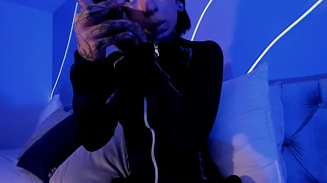 Evangeline bell online show from 16, 1, 2025