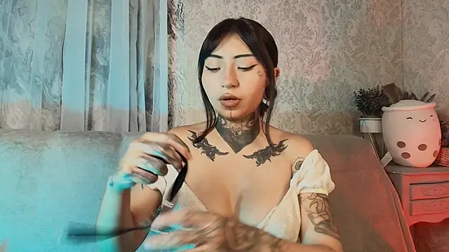 Evangeline bell online show from 13, 12, 2025