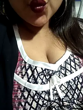 Snapshot of Jeenat_ chatting on 24, 12, 2024 Jeenat online show from 24, 12, 2024