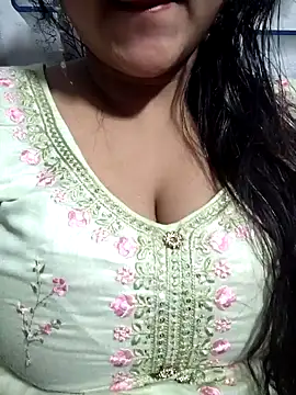 Snapshot of Jeenat_ chatting on 16, 1, 2025 Jeenat online show from 16, 1, 2025