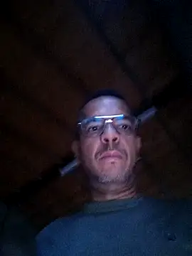 Snapshot of latinmartin73 chatting on 22, 3, 2025 latinmartin73 online show from 22, 3, 2025