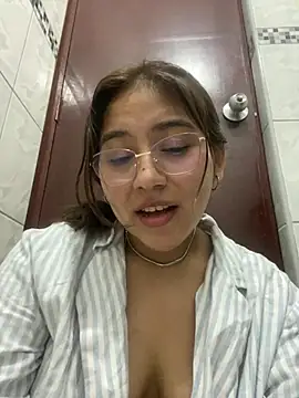 kittyfresita online show from 9, 1, 2025