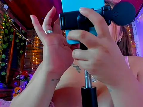 dulcevegga online show from 12, 10, 2025