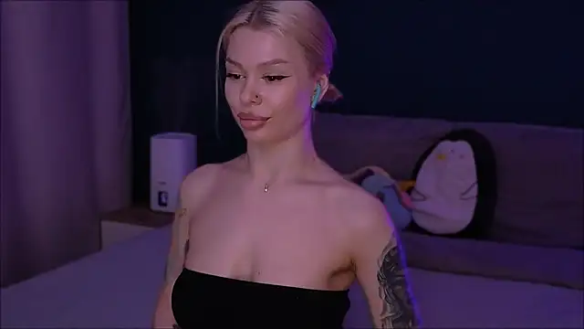 Snapshot of Sasha_Mason chatting on 7, 3, 2025 Sasha Mason online show from 7, 3, 2025