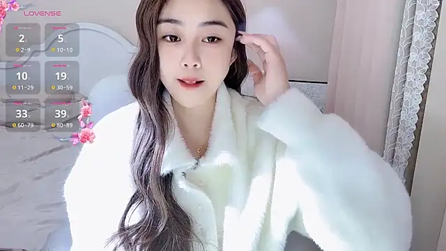 Caitlyn   online show from 5, 1, 2025