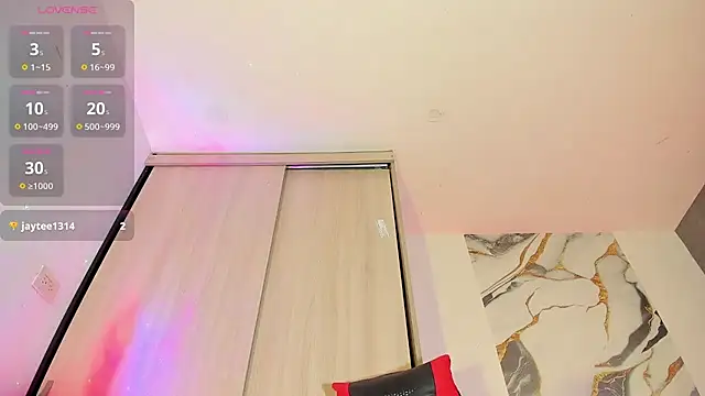 zandra milf  online show from 24, 1, 2025