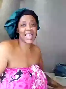 QueenOFthroat online show from 25, 1, 2025