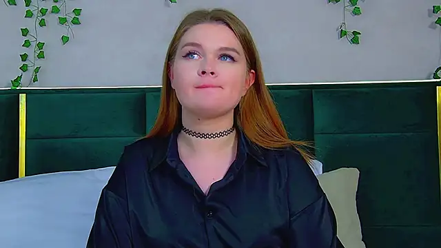 CrystalLyons online show from 12, 3, 2025