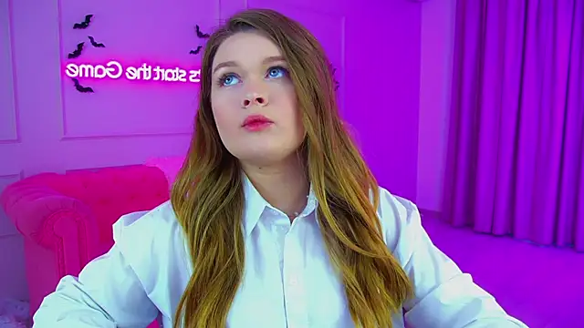 CrystalLyons online show from 24, 10, 2025