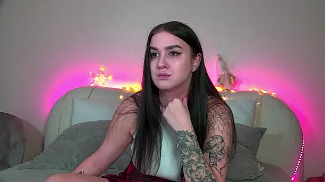 ChristinaMilton online show from 10, 1, 2025