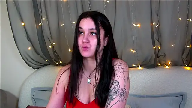 ChristinaMilton online show from 24, 10, 2025