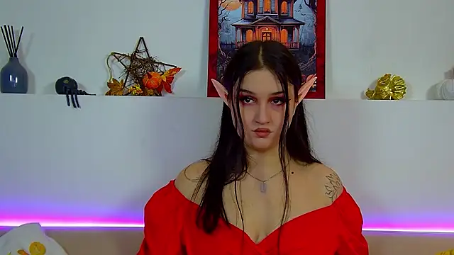 ChristinaMilton online show from 31, 10, 2025