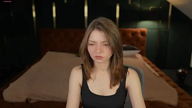 Michelle 054 online show from 2, 11, 2025