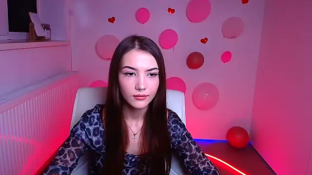 Snapshot of Sandy_GG chatting on 8, 3, 2025 Sandy GG online show from 8, 3, 2025