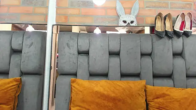 Snapshot of JESSYCORTES chatting on 14, 10, 2025 JESSYCORTES online show from 14, 10, 2025