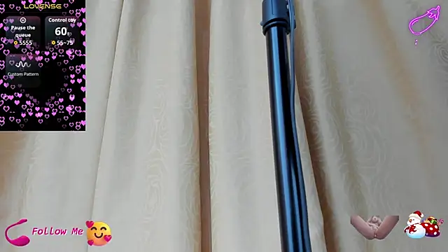 Snapshot of JESSYCORTES chatting on 10, 11, 2025 JESSYCORTES online show from 10, 11, 2025