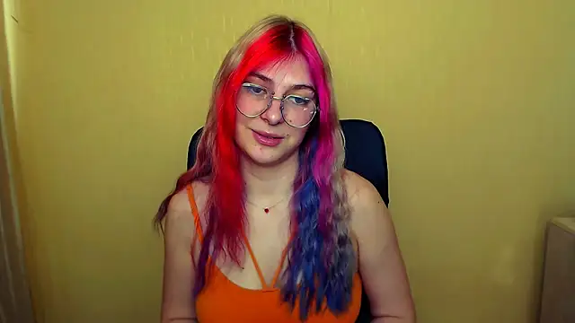 Luna Lush  online show from 25, 2, 2025