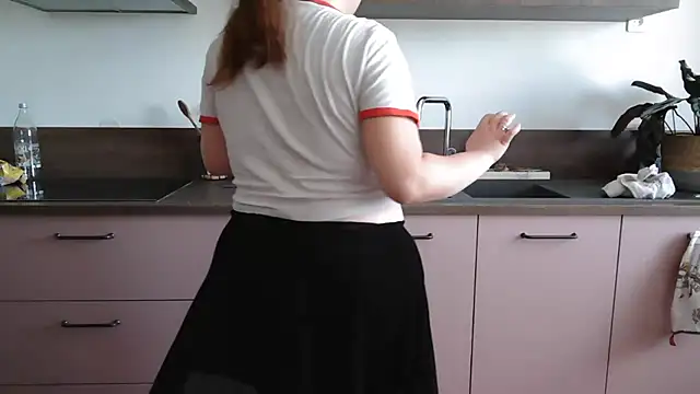 Snapshot of Maline26_ chatting on 12, 9, 2025 Maline26  online show from 12, 9, 2025