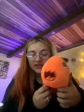 SophiaWeestt99 online show from 15, 10, 2025