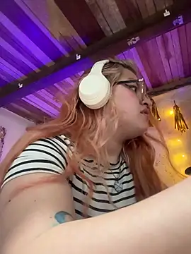 SophiaWeestt99 online show from 14, 5, 2026