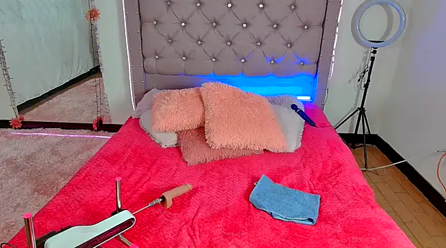Anniecutte  online show from 19, 12, 2024
