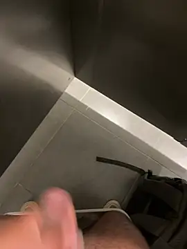 Snapshot of thiagowes chatting on 12, 4, 2026 thiagowes online show from 12, 4, 2026