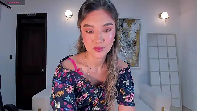 Snapshot of RebeccaHudson chatting on 23, 1, 2025 RebeccaHudson online show from 23, 1, 2025