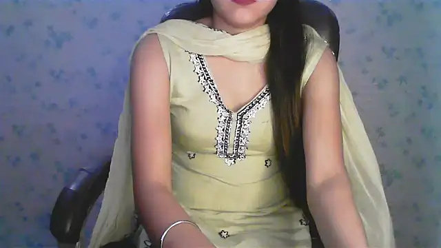 collage hoty online show from 18, 6, 2026