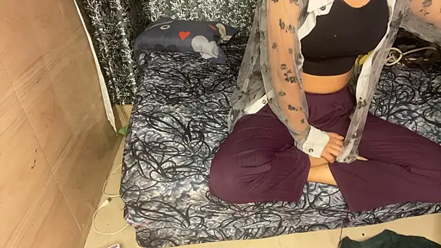 Snapshot of mystical_zara chatting on 5, 1, 2025 mystical zara online show from 5, 1, 2025