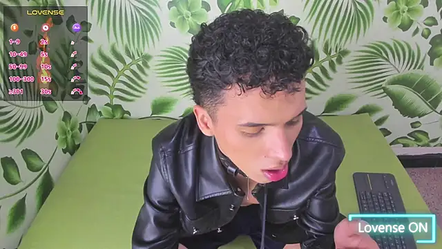 SEANTROYY online show from 7, 2, 2025