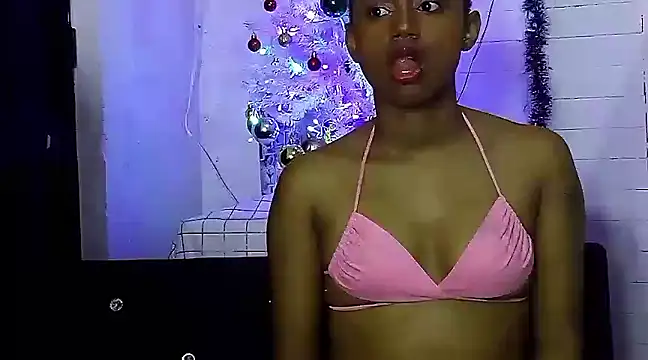 Snapshot of Electraykasey_fox chatting on 19, 12, 2024 Electraykasey fox online show from 19, 12, 2024