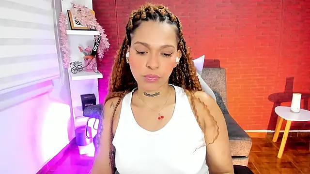 Snapshot of samantha_simur chatting on 8, 2, 2025 samantha simur online show from 8, 2, 2025